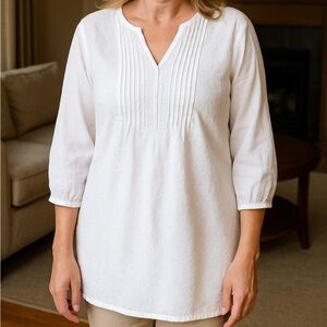 Crisp White cotton Embroidered Tunic w/Tassels and Lace Detail
 SZ Medium